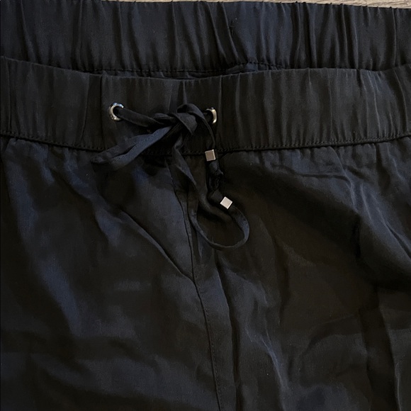 Banana Republic women’s Tencel Cargo Pants XXL NWT!! - Picture 8 of 10